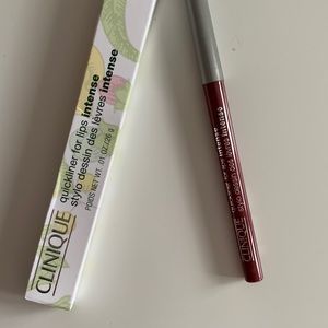 NEW Clinique lip liner